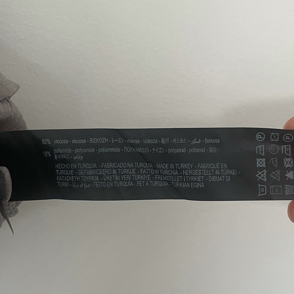 New ZARA NWOT Alexi Ruffle Crinkle Pleat Cropped Blouse - Picture 11 of 11